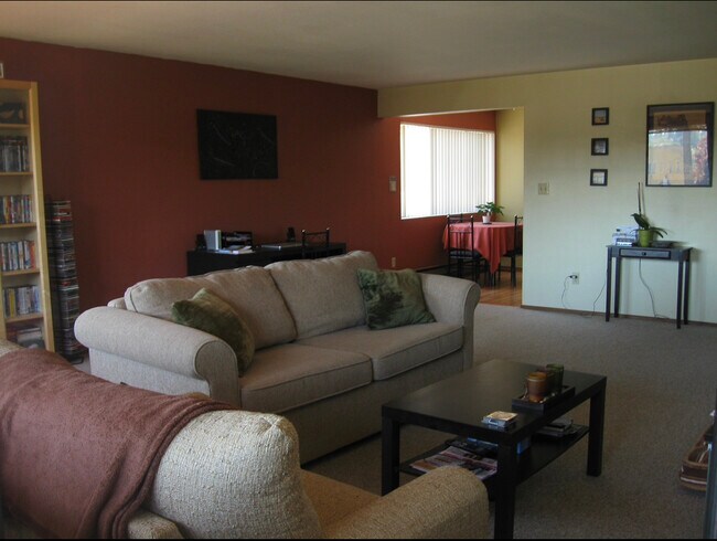 Living Room - 7300 5th Ave NE