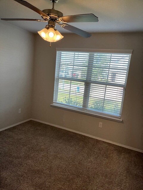 Foto del edificio - 530 Ashley Falls Ln
