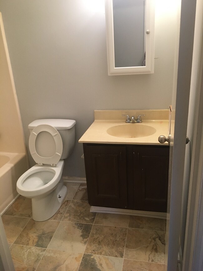 Building Photo - 707 Boone ct