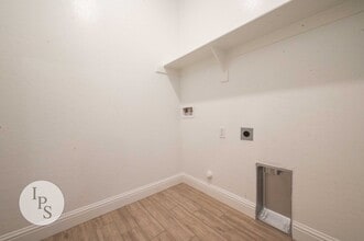 Building Photo - 352 N Millard Ave