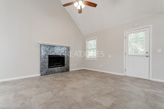 Building Photo - Charming 3 Bedroom in Lexington!