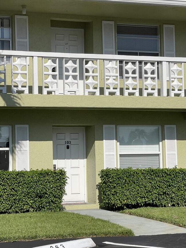 Foto del edificio - 1141 Calamondin Terrace