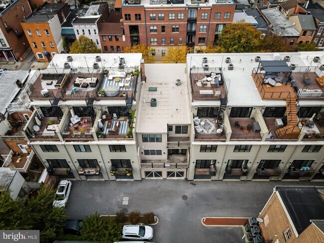 Foto del edificio - 1733 Aliceanna St