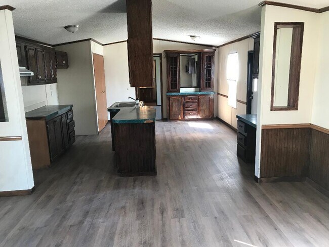 Foto del edificio - 5505 SW Lakefront Ln S