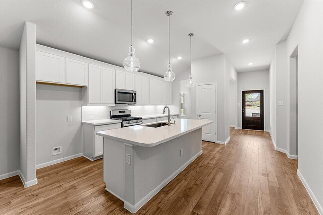 Foto del edificio - 19923 Wild Horse Hollow Ln