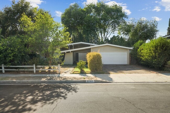 Building Photo - 8763 Lurline Ave