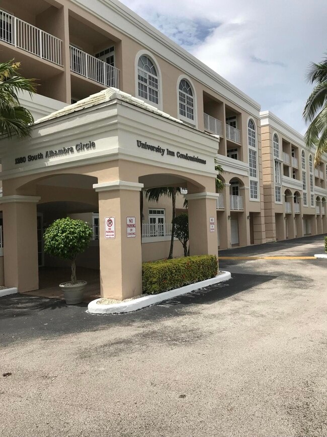 Building Photo - 1280 S Alhambra Cir