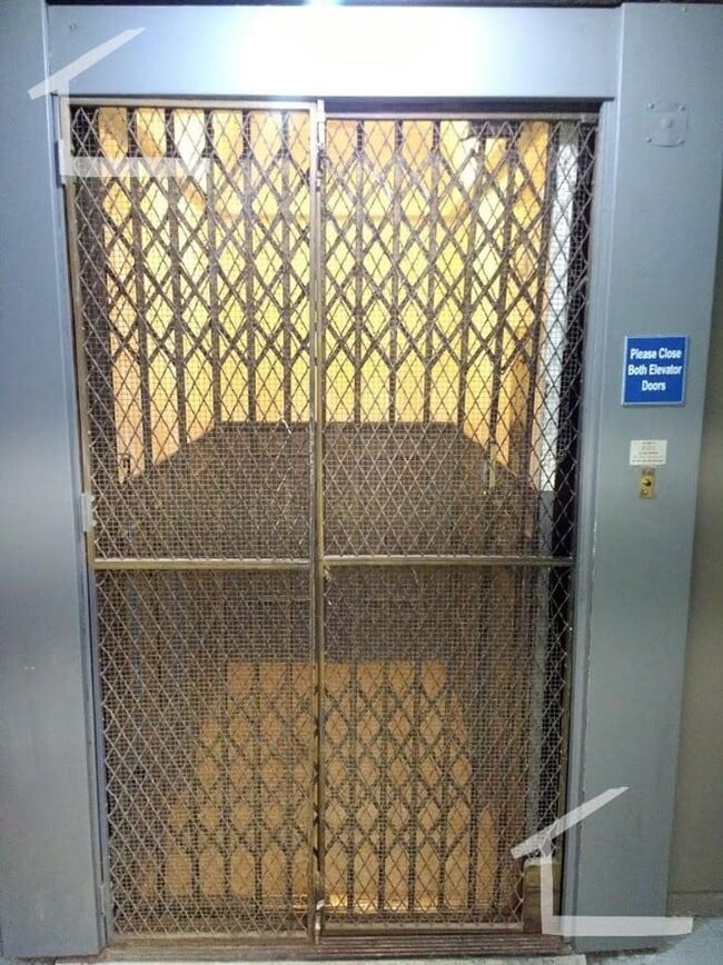 Photo - Studio available now House