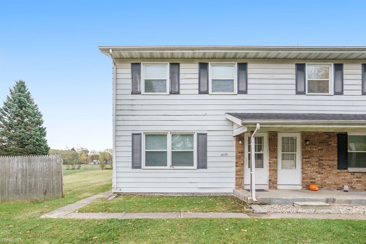 Primary Photo - 3 br, 1.5 bath Duplex - 2606 Texel Dr