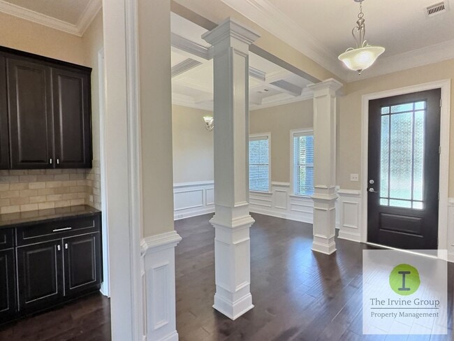 Building Photo - 6 bed, 3.5 bath in Prattville!