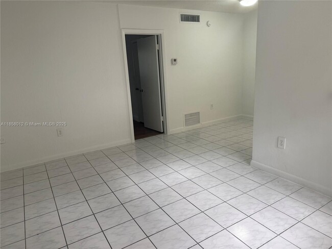 Building Photo - 8380 SW 65th Ave