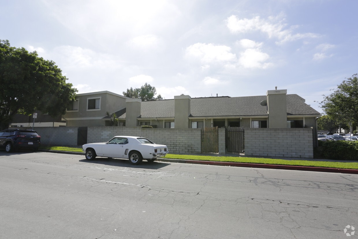Building Photo - 7922 Terry Dr