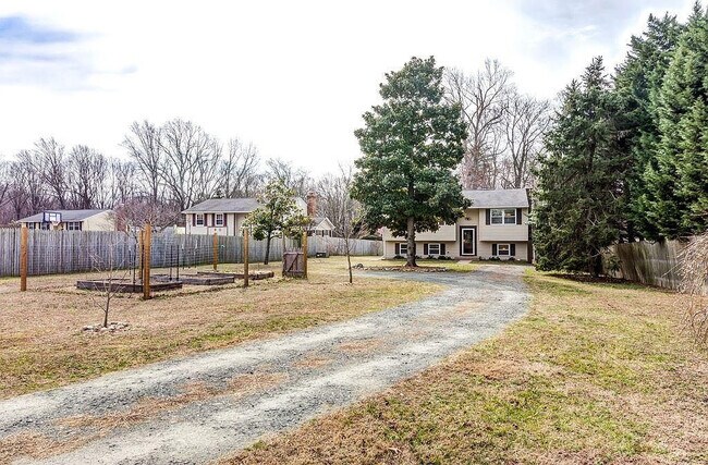 Building Photo - 8419 Jacobs Road