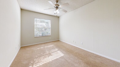 Interior Photo - Alafaya Woods