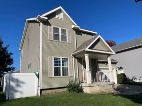 Building Photo - 4718 Freese Ln