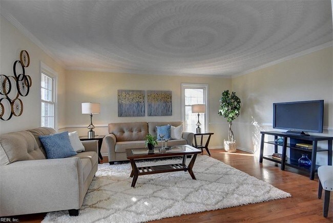 Building Photo - 5 bedroom in Chesapeake VA 23322