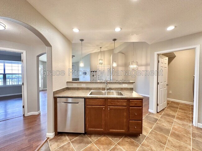 Building Photo - 5735 N Genoa Way