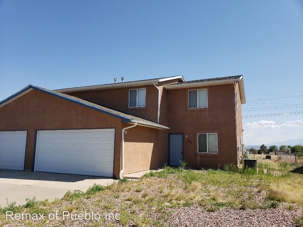 Foto principal - 3 br, 2 bath Apartment - 404 W Coral Dr
