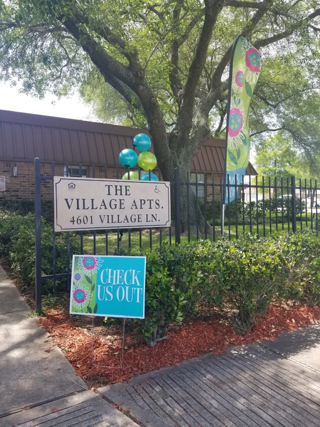 Primary Photo - Village at Baytown