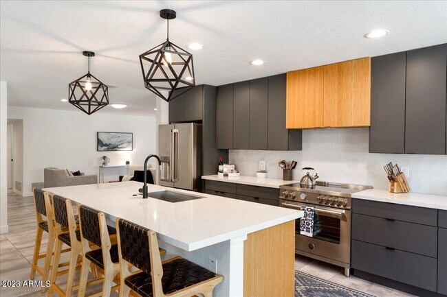 Foto del edificio - 11601 N 50th Pl