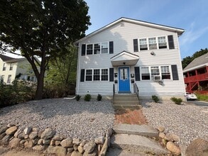 Building Photo - 275 Massabesic St