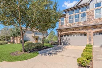Building Photo - 58 Aventura Pl