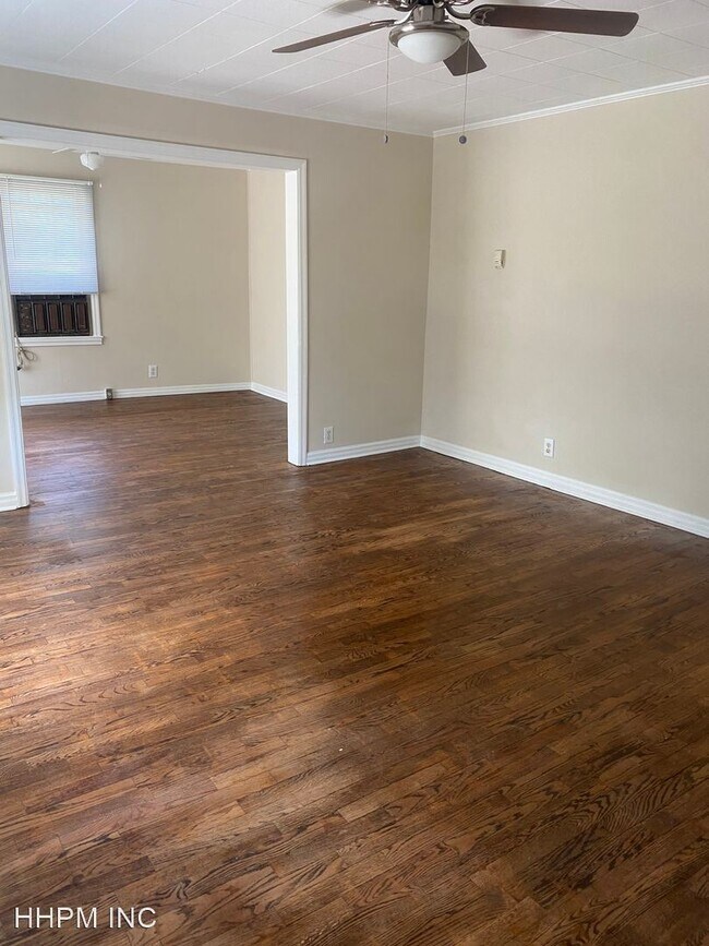 Building Photo - 3 br, 1 bath House - 145 Button Ave