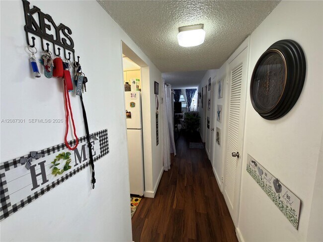 Foto del edificio - 220 SW 9th Ave