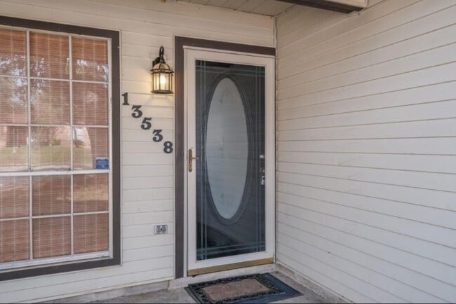 Building Photo - 13538 Bret Harte St