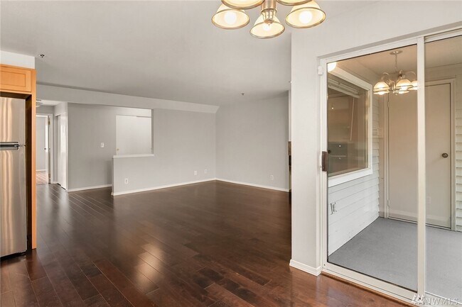 Foto del edificio - 1626 Grant Ave S