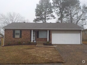 Building Photo - 6609 Blue Bird Dr