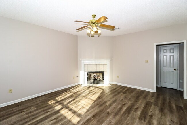Foto del edificio - 784 Breeze Way