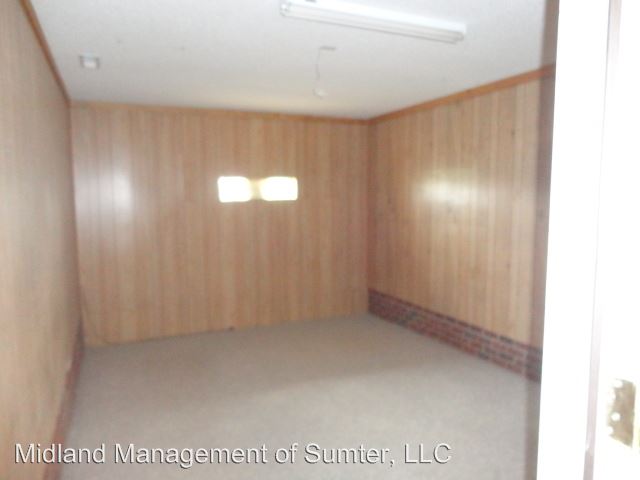 Building Photo - 3380 Sportsman Dr