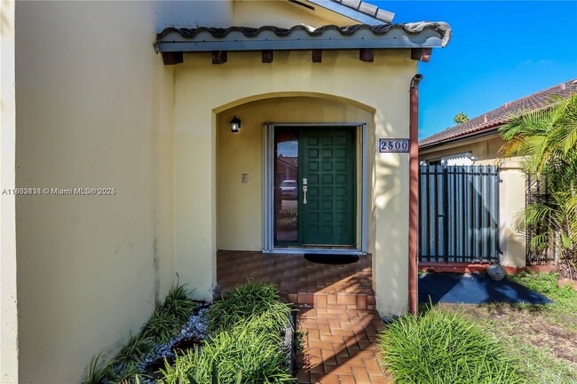 Building Photo - 2500 SW 113th Ct