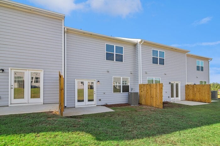 Primary Photo - Fantastic 3bd/2.5ba home! Coming soon!