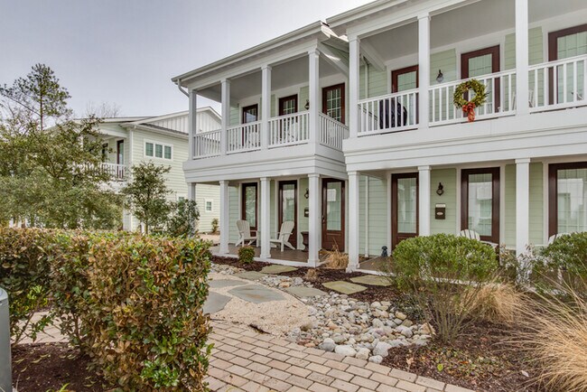 Building Photo - 410B The King Neptune House