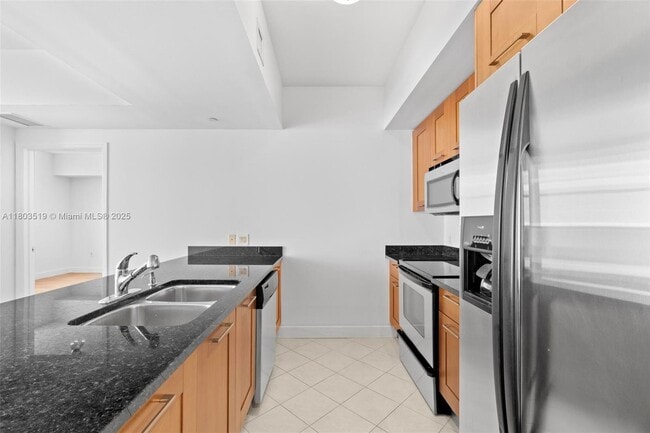 Building Photo - 4100 Salzedo St