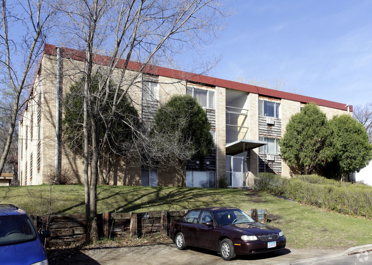 1555 Willis Ave, South Saint Paul, MN 55075 Apartments in South Saint