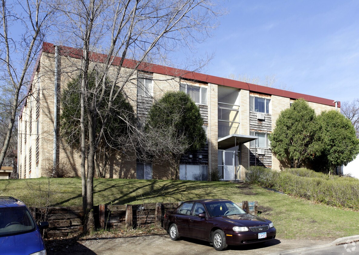 Primary Photo - 1555 Willis Ave