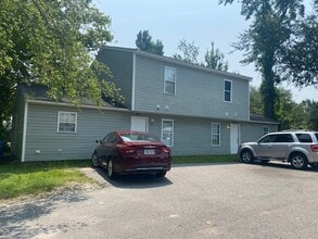 Building Photo - 3720 Prices Ln