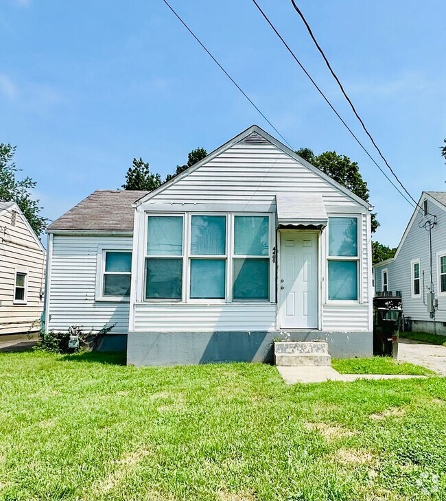 Building Photo - 4409 Sunset Ave