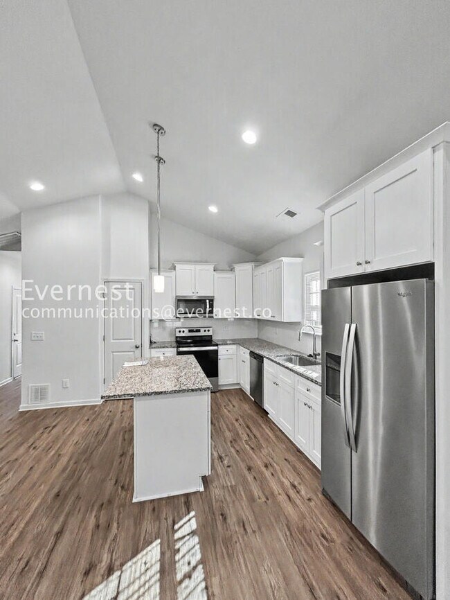 Foto del edificio - 10828 Mt Holly Rd