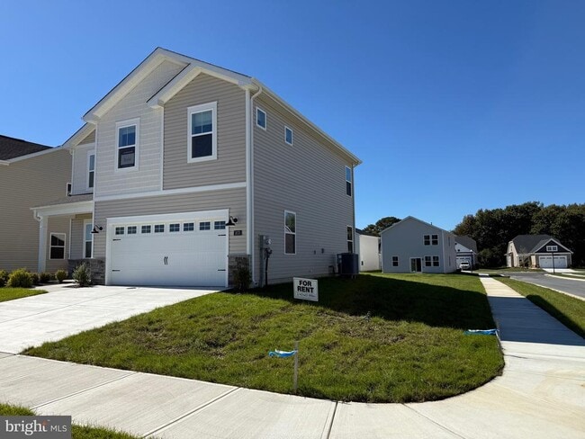 Building Photo - 1670 Lake Placid Dr