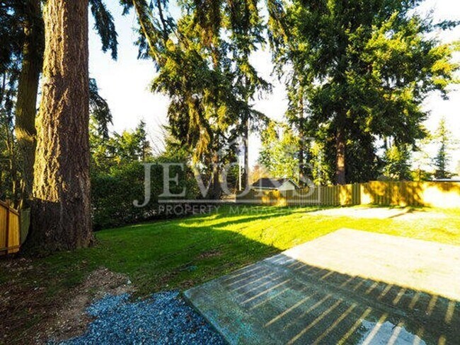 Foto del edificio - 30217 1st Pl S