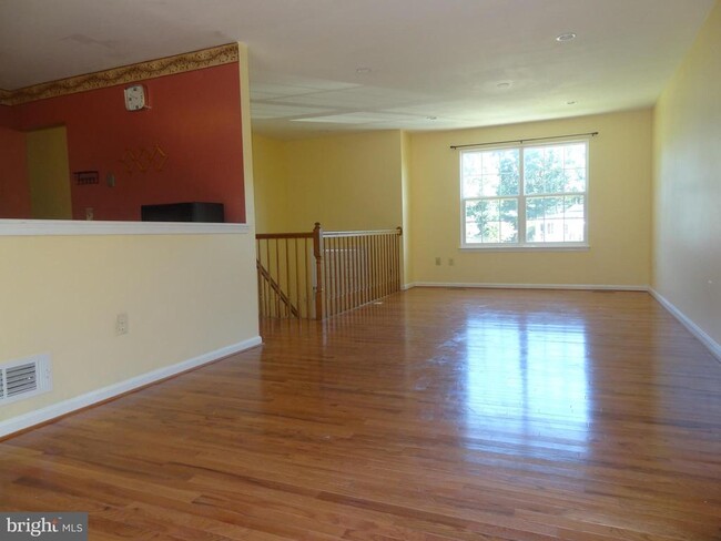 Building Photo - 1511 Pullman Dr