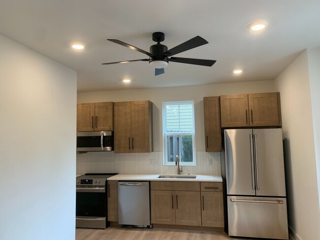 Building Photo - Riverside Townhome for Rent!