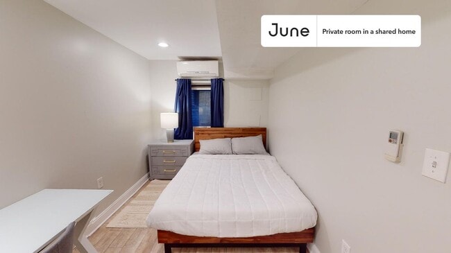 Building Photo - Private bedroom in 2 bed/1 bath Home