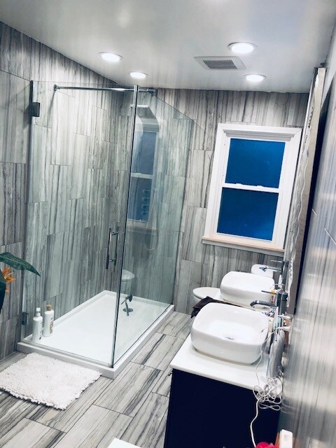Foto del edificio - 2605 Elmhurst Dr