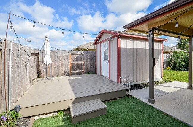 Building Photo - 9996 Boulder Bend Ln