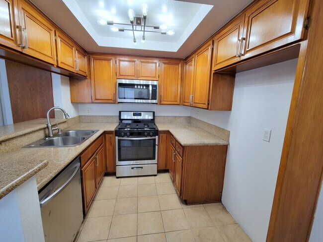 Building Photo - 5238 Cartwright Ave